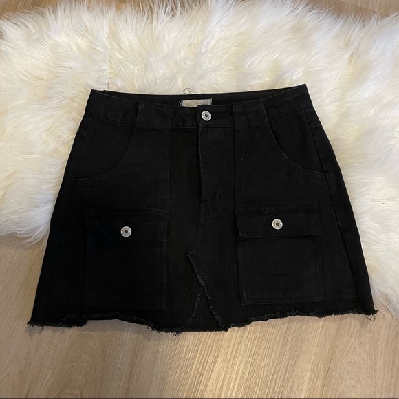 𝅺Sky And Sparrow Black Denim Mini Skirt - Picture 2 of 10